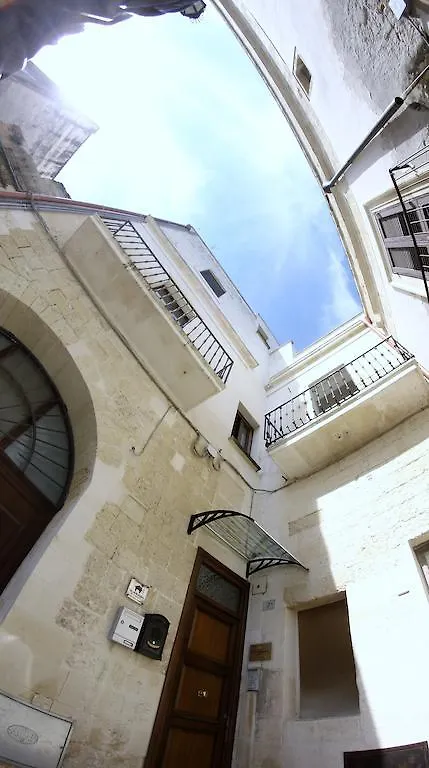 ** Couette-café B&B Corte Barocca Lecce Italie